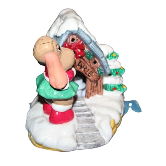 Vintage 80's Pound Puppies Nose Marie Ceramic Lighted Christmas Village House - Picture 3 of 4